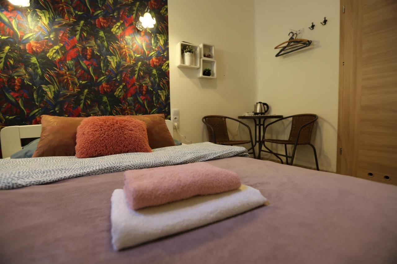 ורשה Deja Vu Hostel מראה חיצוני תמונה