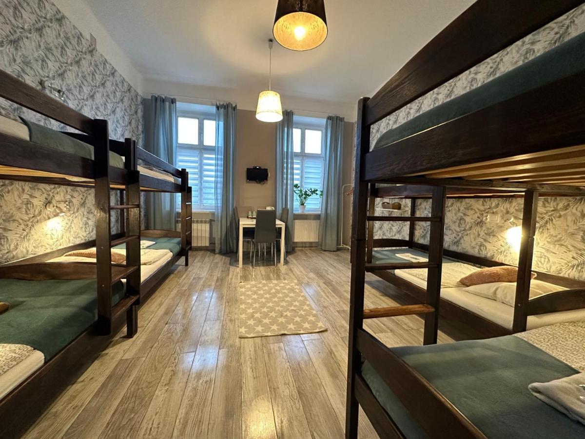 ורשה Deja Vu Hostel מראה חיצוני תמונה