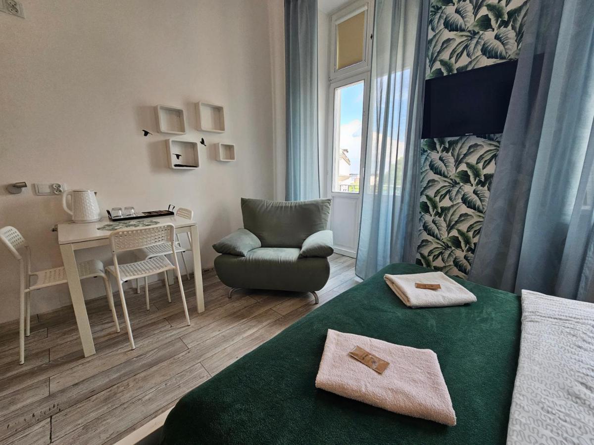 ורשה Deja Vu Hostel מראה חיצוני תמונה
