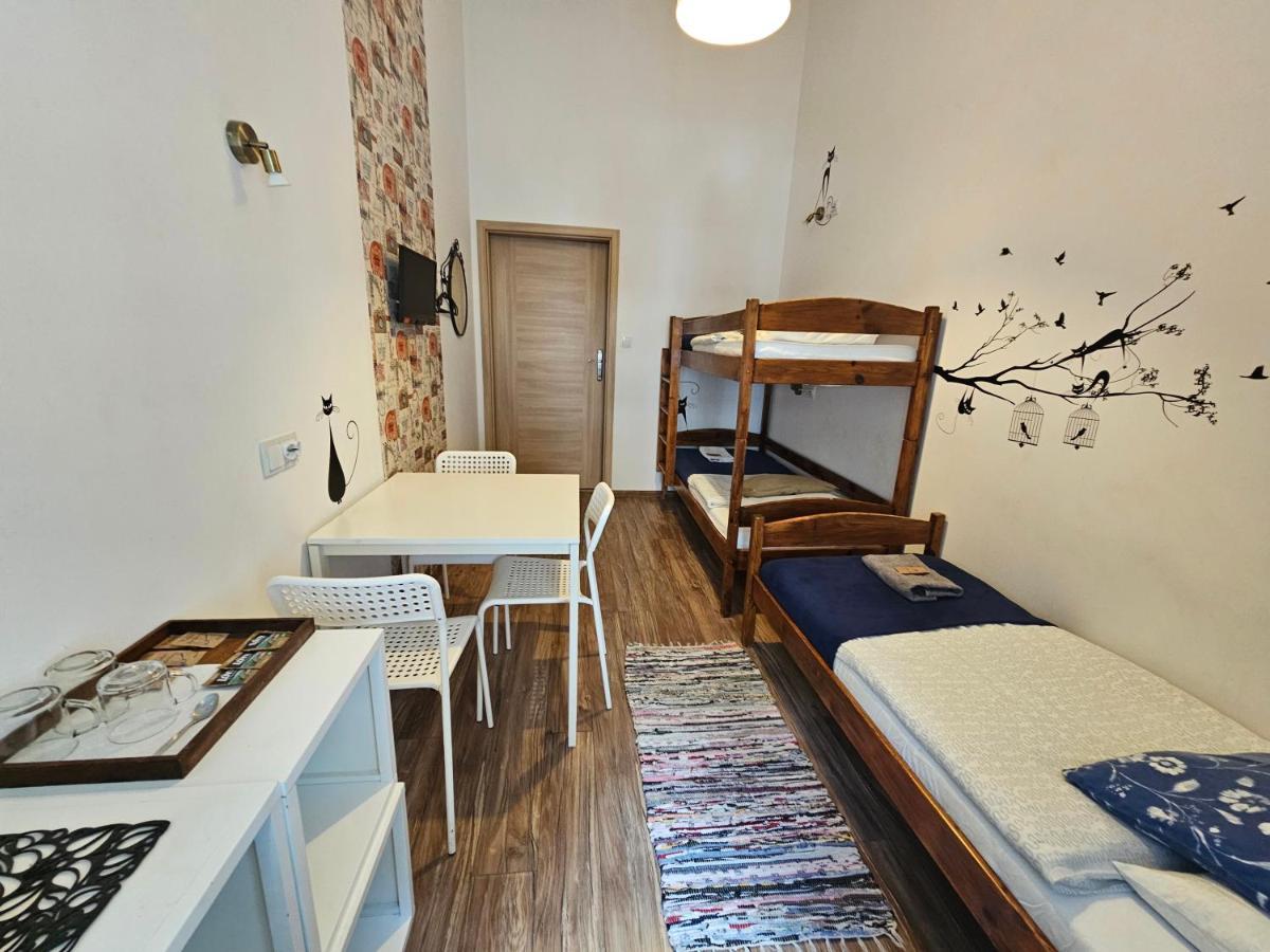 ורשה Deja Vu Hostel מראה חיצוני תמונה