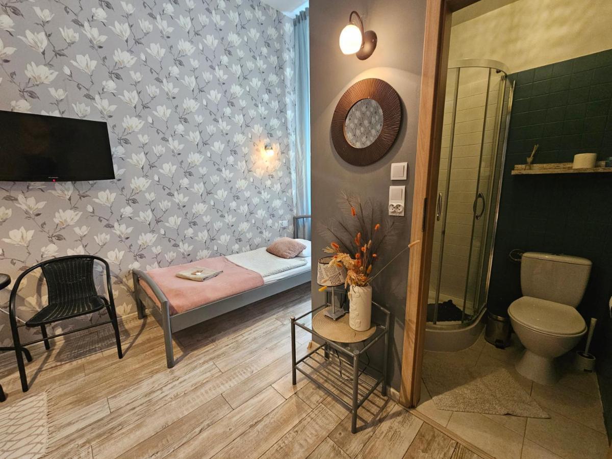 ורשה Deja Vu Hostel מראה חיצוני תמונה