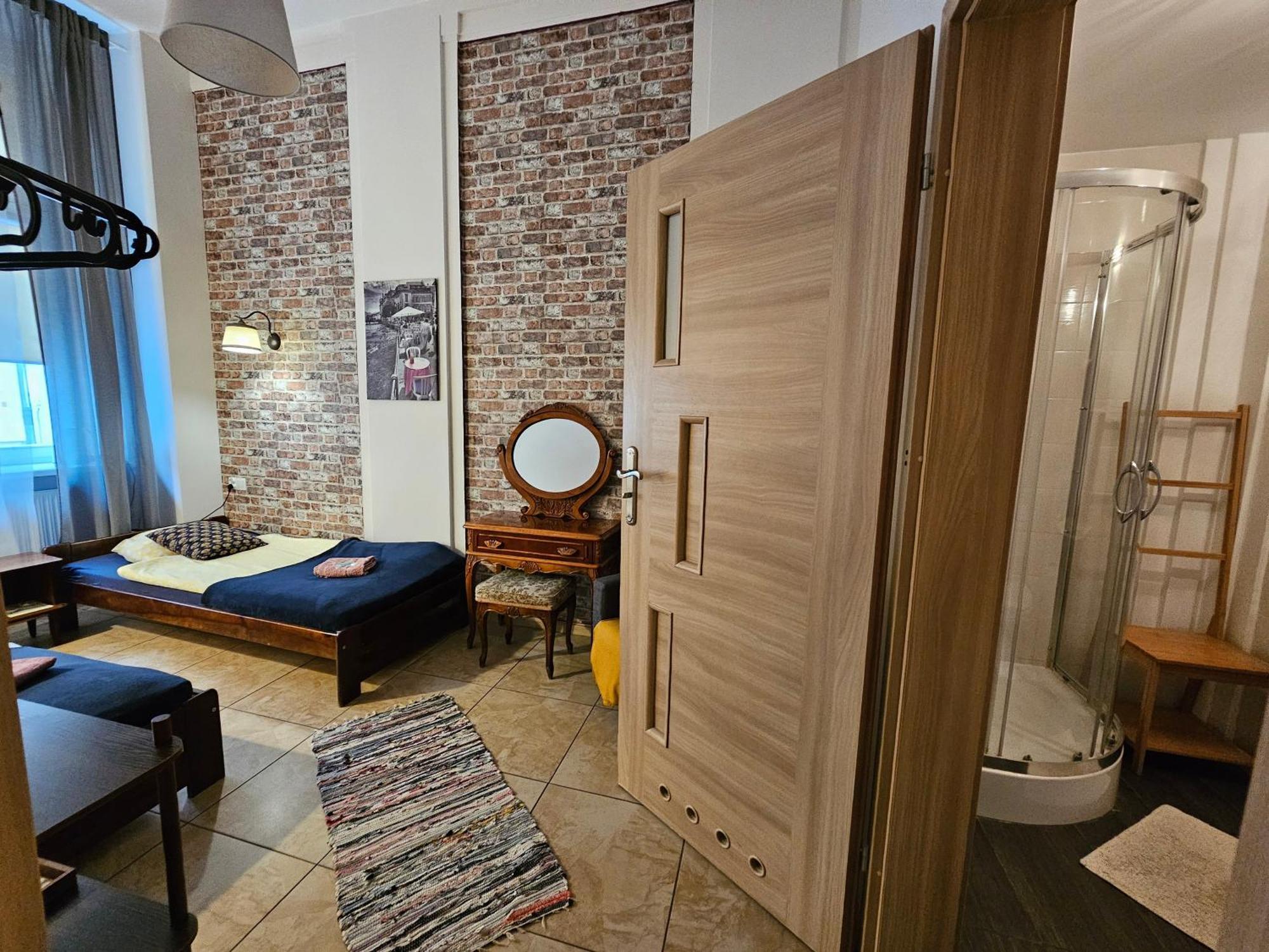 ורשה Deja Vu Hostel מראה חיצוני תמונה