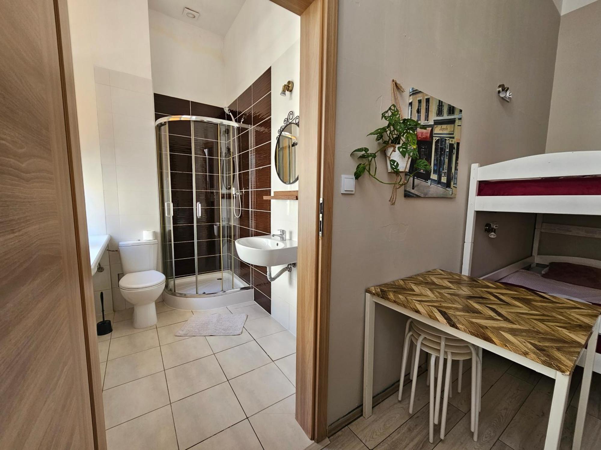 ורשה Deja Vu Hostel מראה חיצוני תמונה