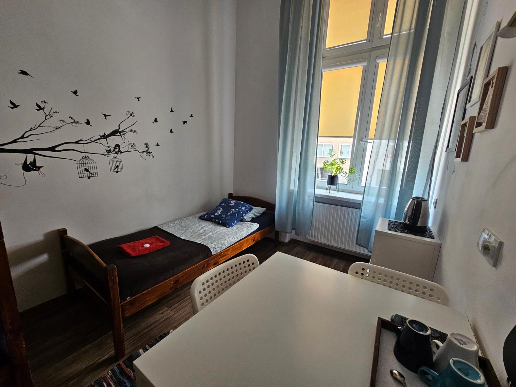 ורשה Deja Vu Hostel מראה חיצוני תמונה