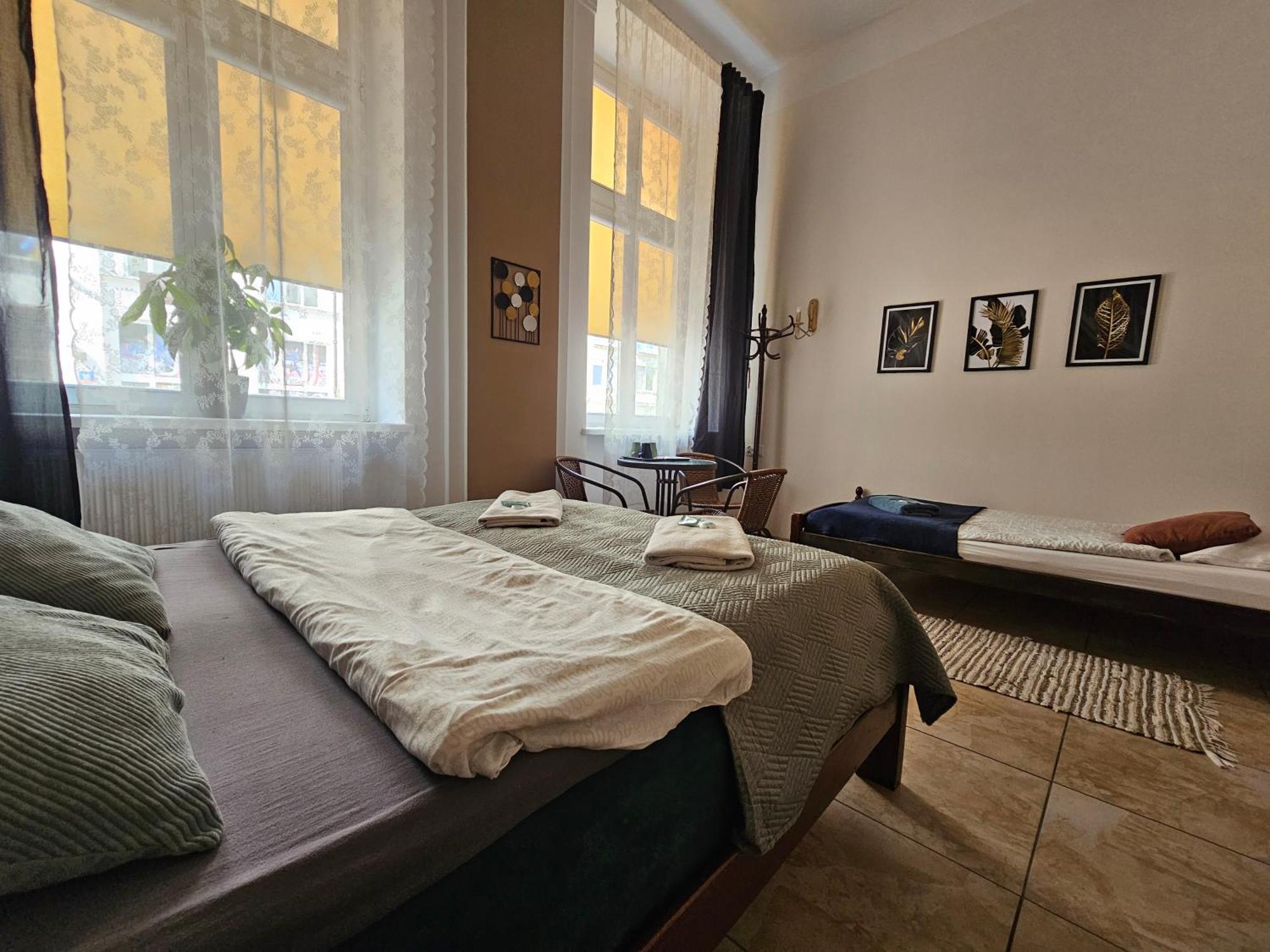 ורשה Deja Vu Hostel מראה חיצוני תמונה