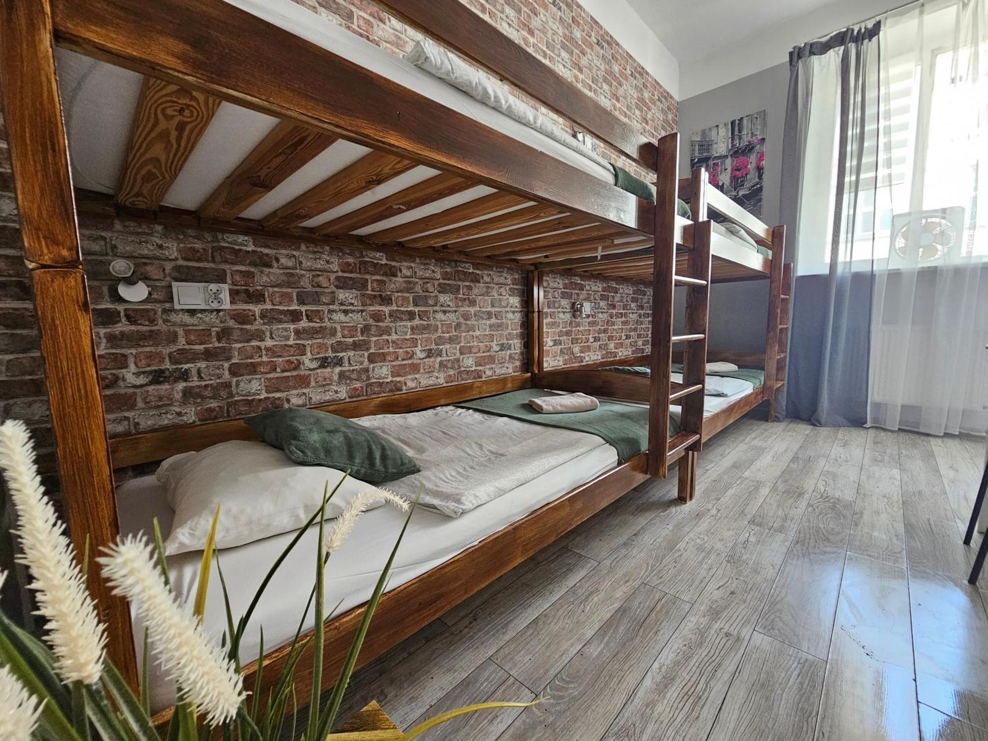 ורשה Deja Vu Hostel מראה חיצוני תמונה