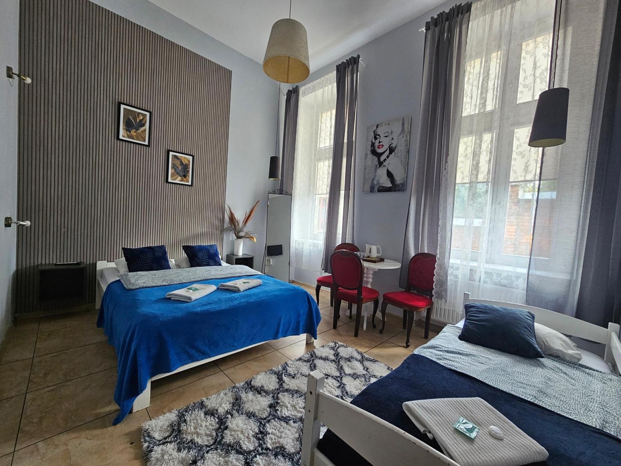 ורשה Deja Vu Hostel מראה חיצוני תמונה