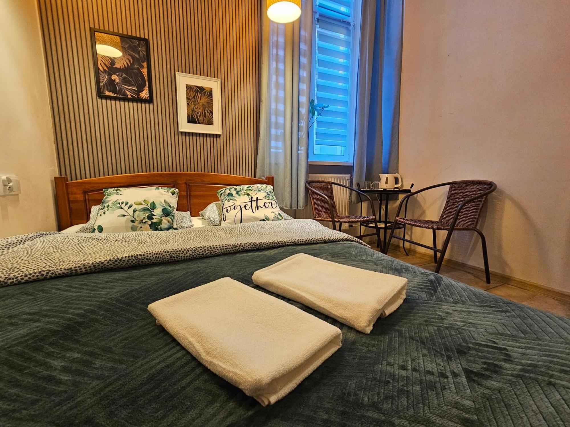ורשה Deja Vu Hostel מראה חיצוני תמונה